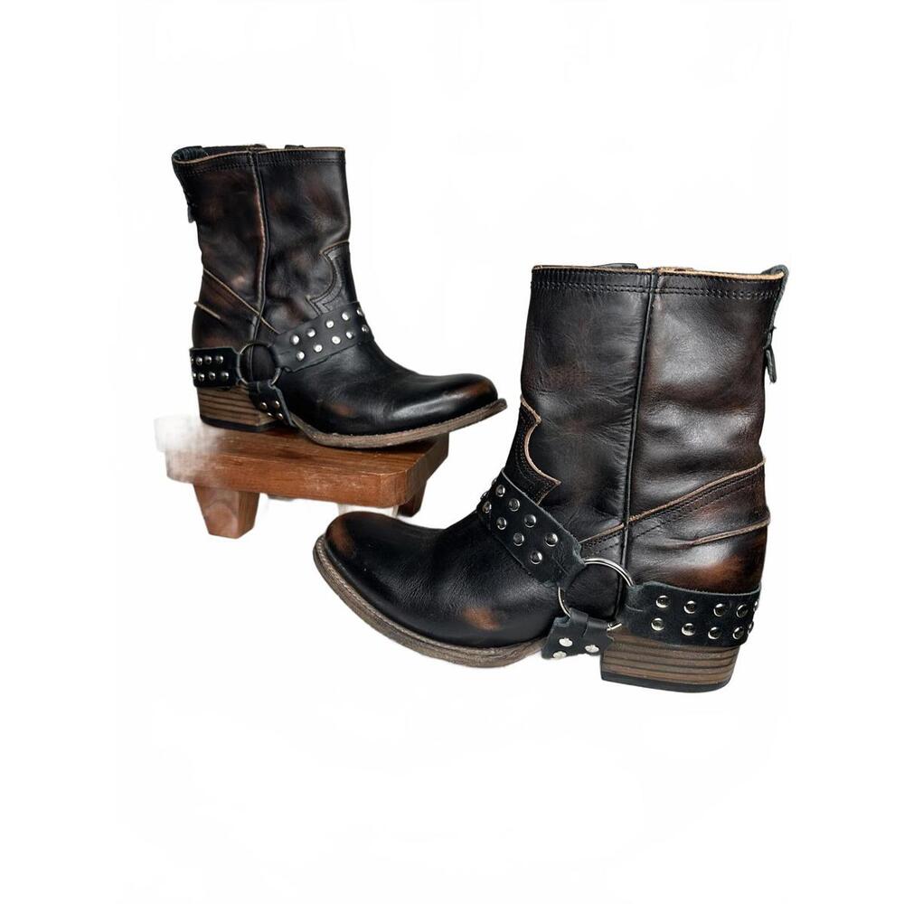 Freebird - "Ramone" by Steve Madden   Leather  Bootie with Studded Harness Sz 8